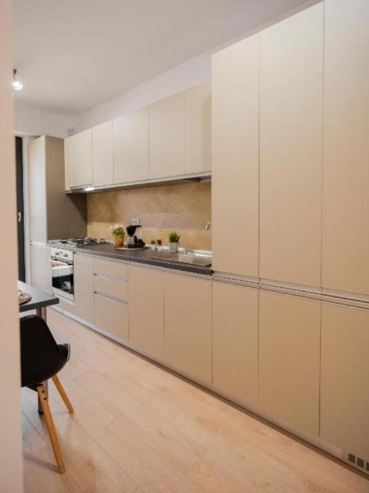 Lux Apartament Μπακάου Εξωτερικό φωτογραφία
